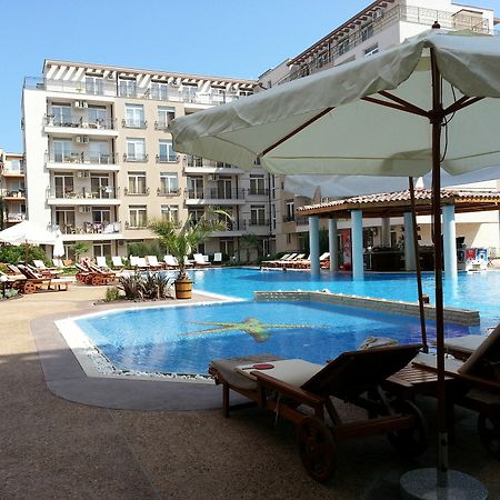 Menada Dawn Park Apartment ซันนีบีช ภายนอก รูปภาพ