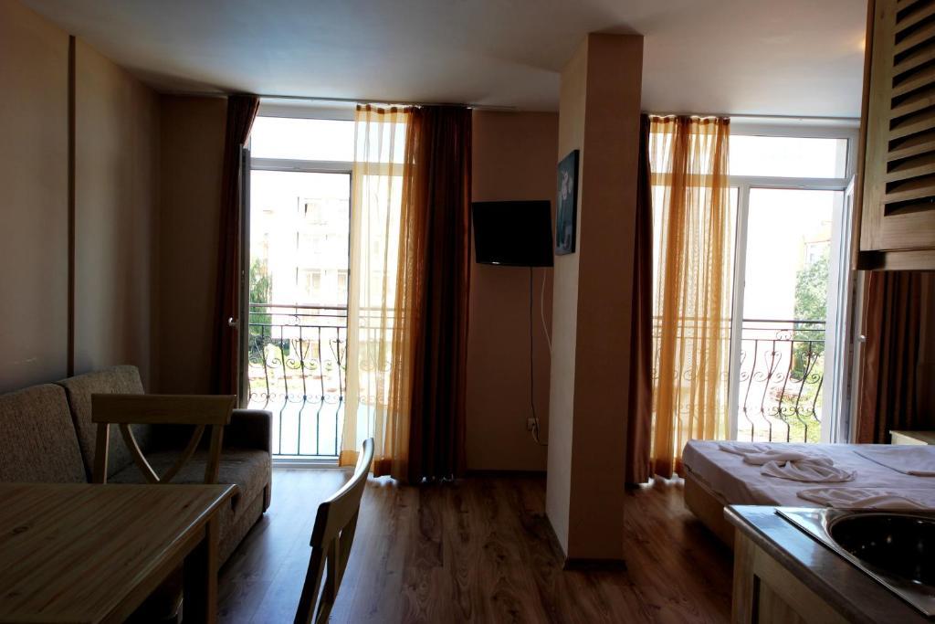 Menada Dawn Park Apartment ซันนีบีช ห้อง รูปภาพ