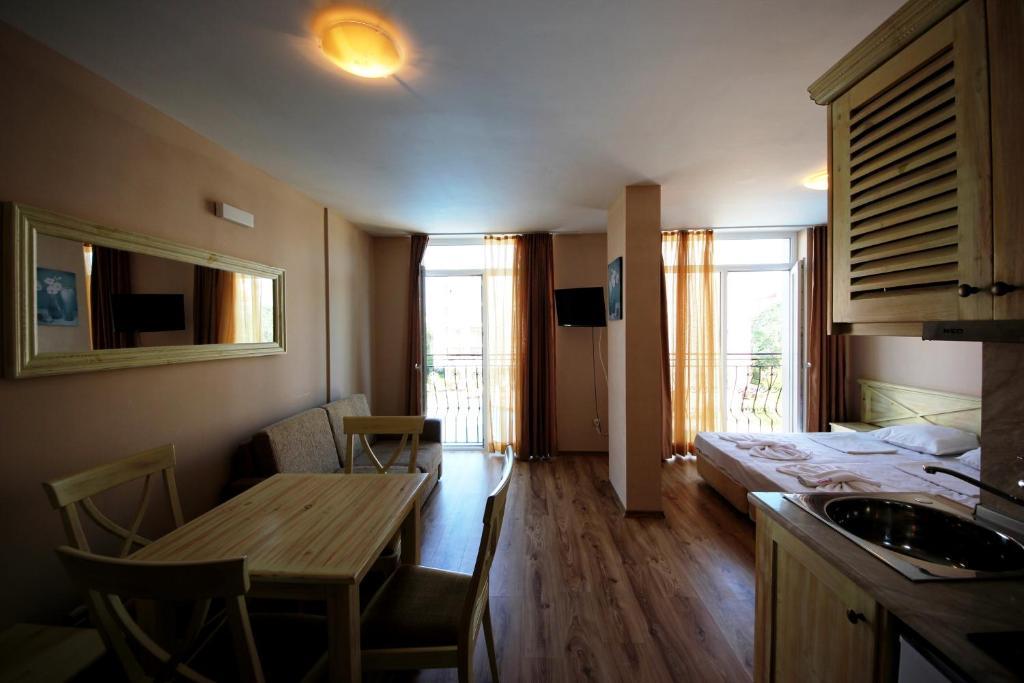 Menada Dawn Park Apartment ซันนีบีช ห้อง รูปภาพ