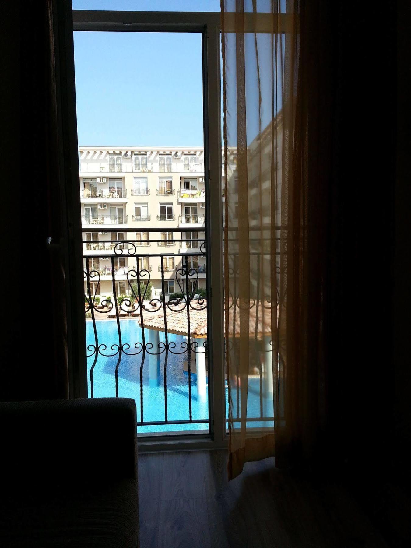 Menada Dawn Park Apartment ซันนีบีช ภายนอก รูปภาพ