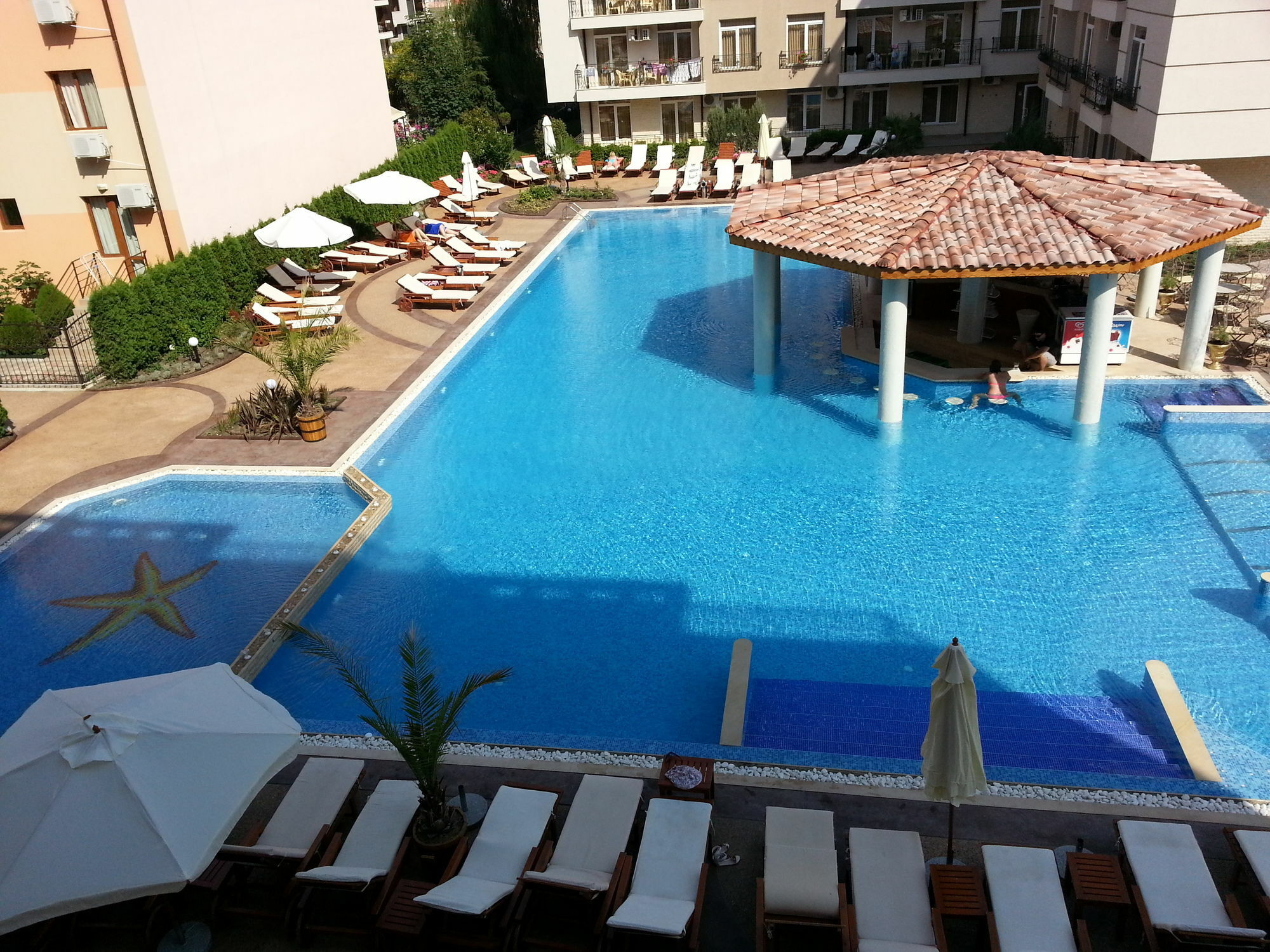 Menada Dawn Park Apartment ซันนีบีช ภายนอก รูปภาพ