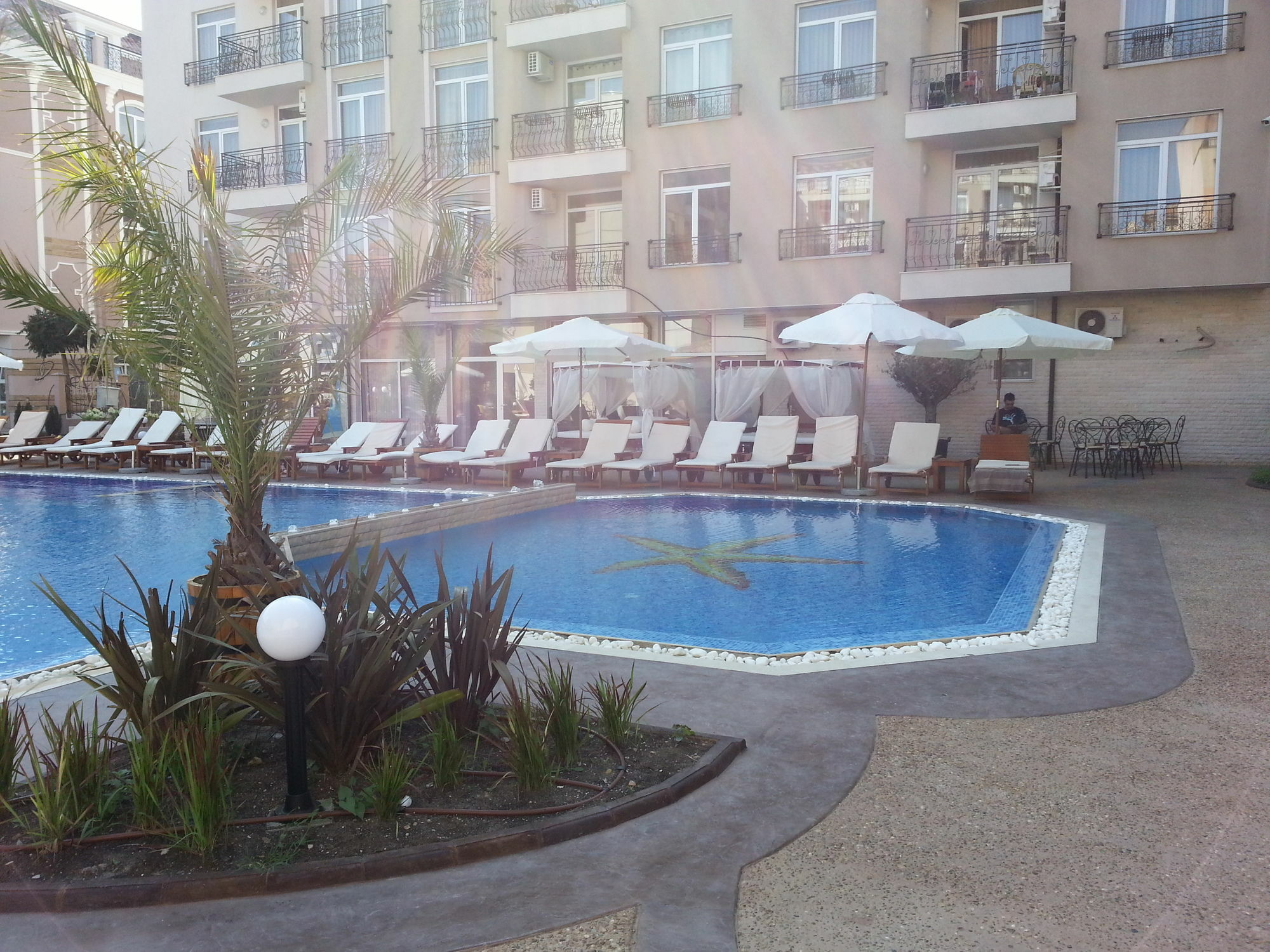 Menada Dawn Park Apartment ซันนีบีช ภายนอก รูปภาพ