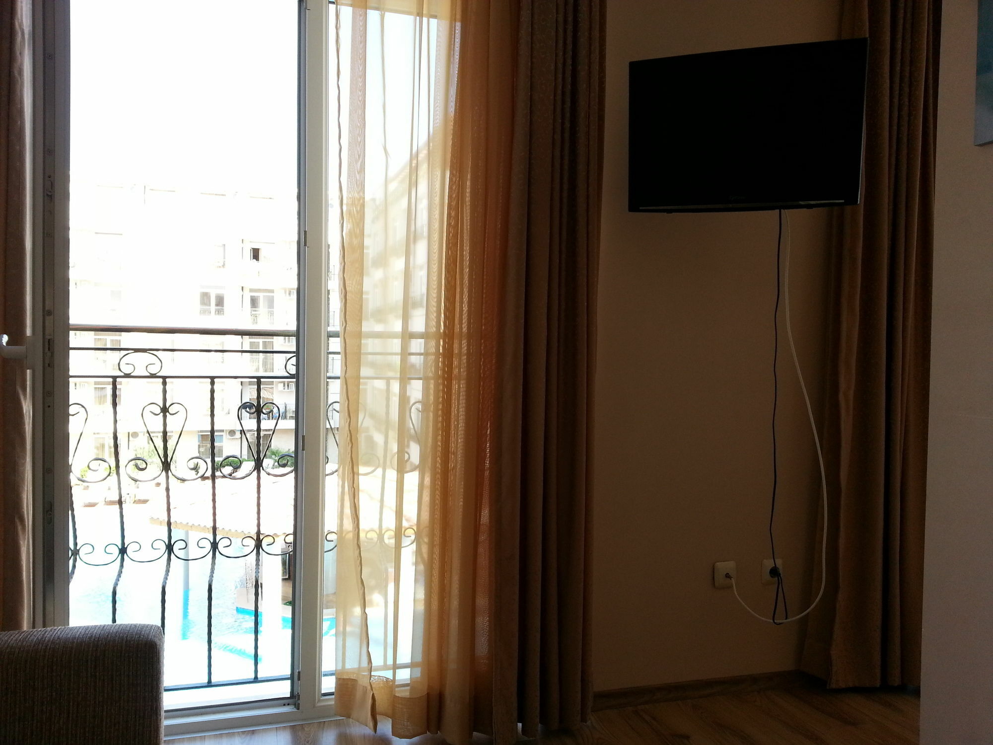 Menada Dawn Park Apartment ซันนีบีช ภายนอก รูปภาพ